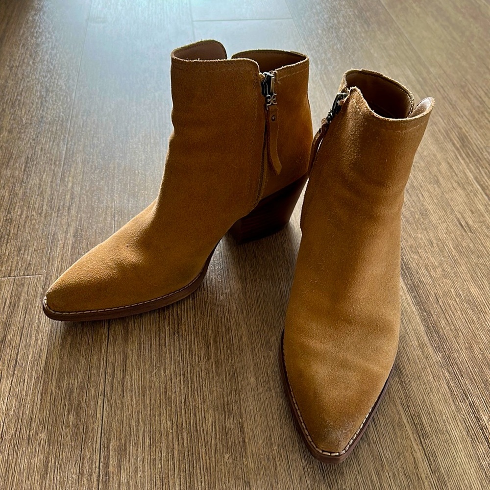 Sam Edelman tan suede bootie